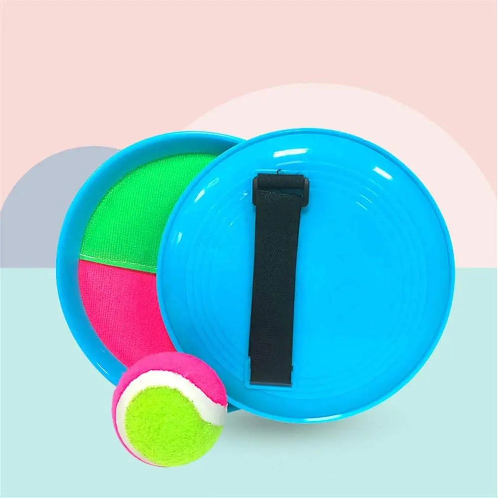 Домашняя игра с мячом для детей