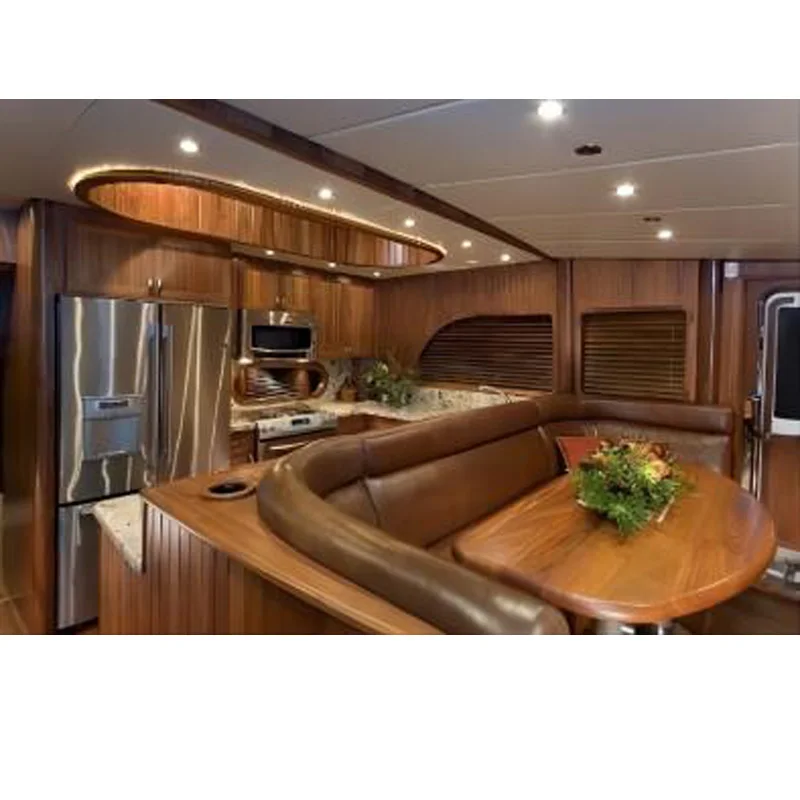 Bracewell  Fiberglass Material 75FT  Luxury Yacht  With Two 900 horsepower Di*sel Engines