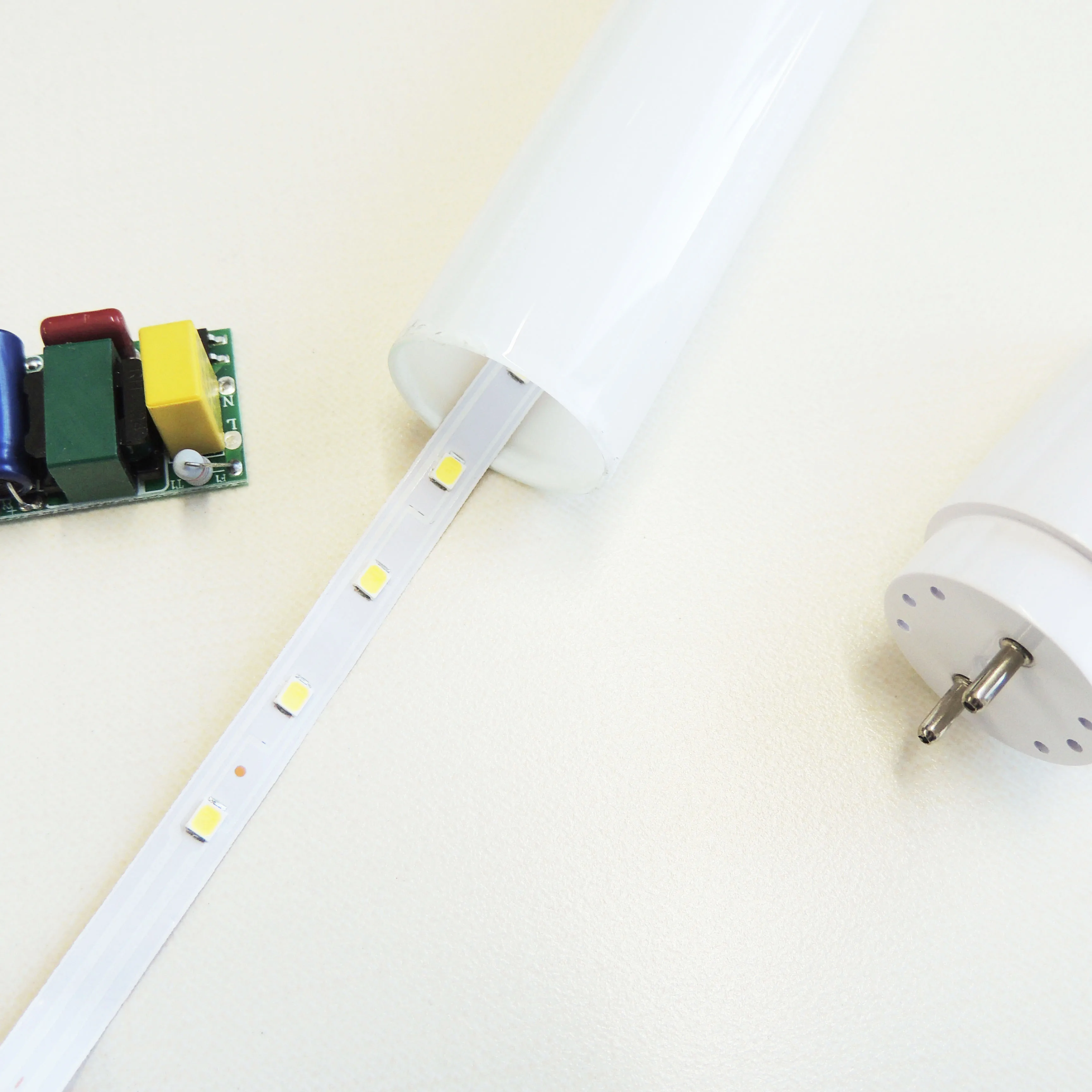 high lumen 2 years warranty factory price newest rotating end t8 led tube