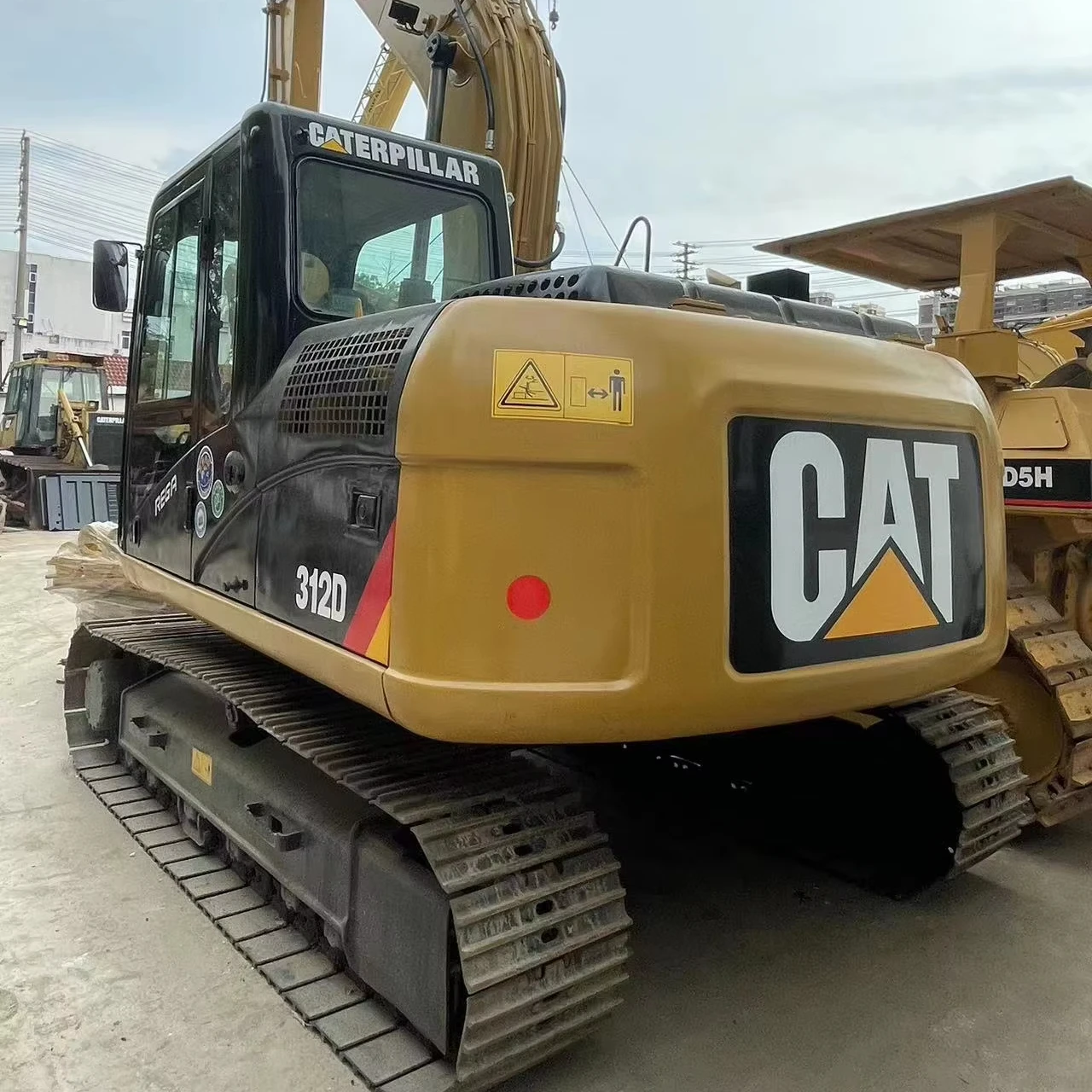 Used Cat 312D mini excavator /made in japan in good condition