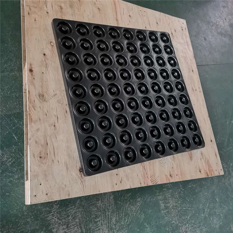 Whole Sale Non-stick Metal Bakery  Tray  Donut Cake Pan Baking Donut Mold