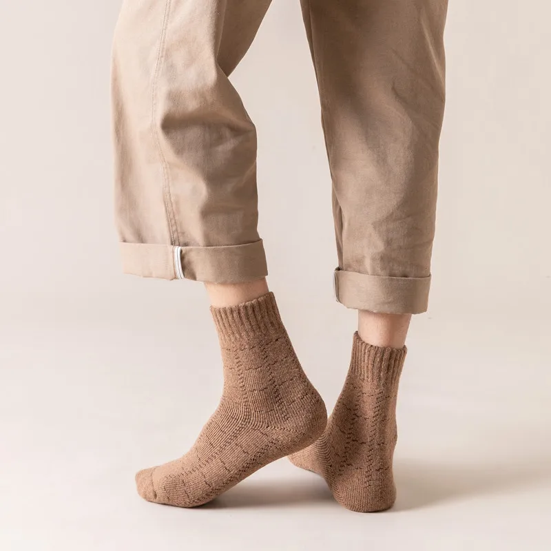 unisex custom thick thermal winter warm alpaca fleece merino wool blend cozy socks for soldiers with brand logo patterns