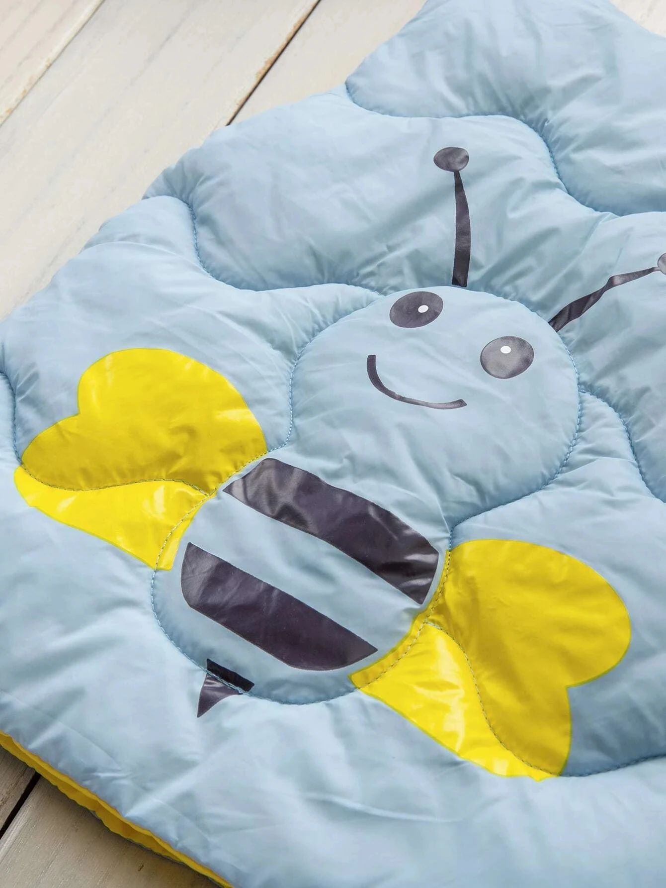 
Toddler Boys Cartoon Graphic Patched Puffer Gilet 