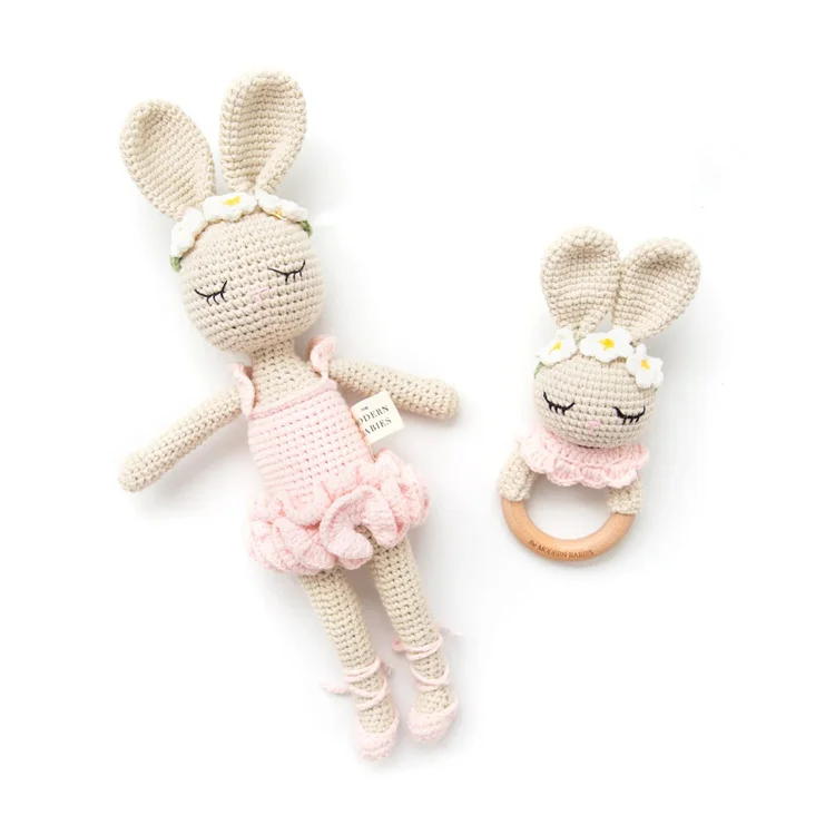 Wholesale Baby Stuffed Bunny Doll 100% Organic Cotton Crochet Baby Toy Custom Logo Crochet Bunny Amigurumi Stuffed Toy