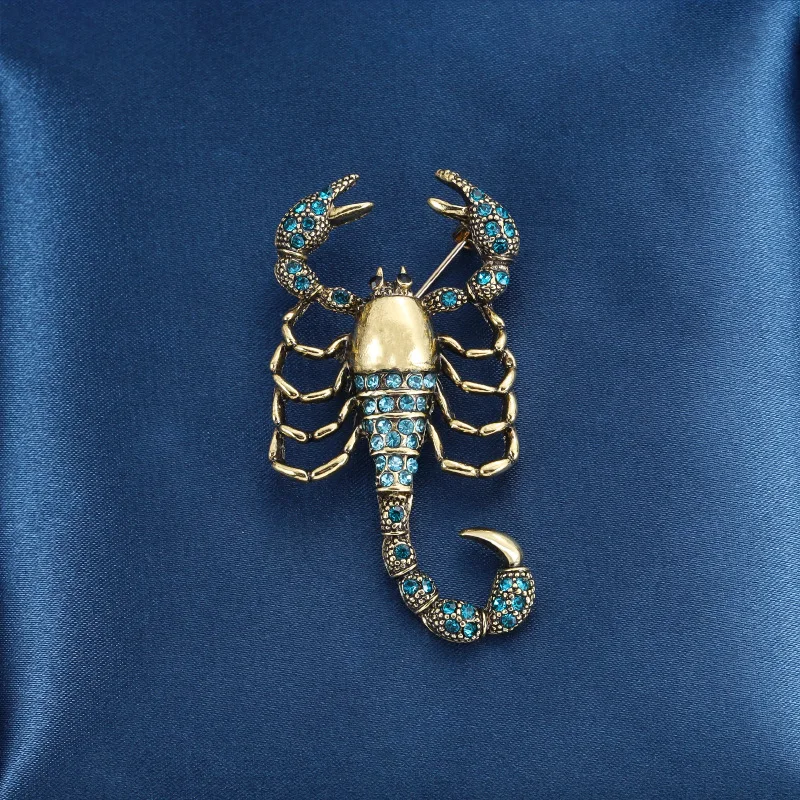 Factory customized Europe and the United States retro brooches brooches British style badges clothing accessories accessories