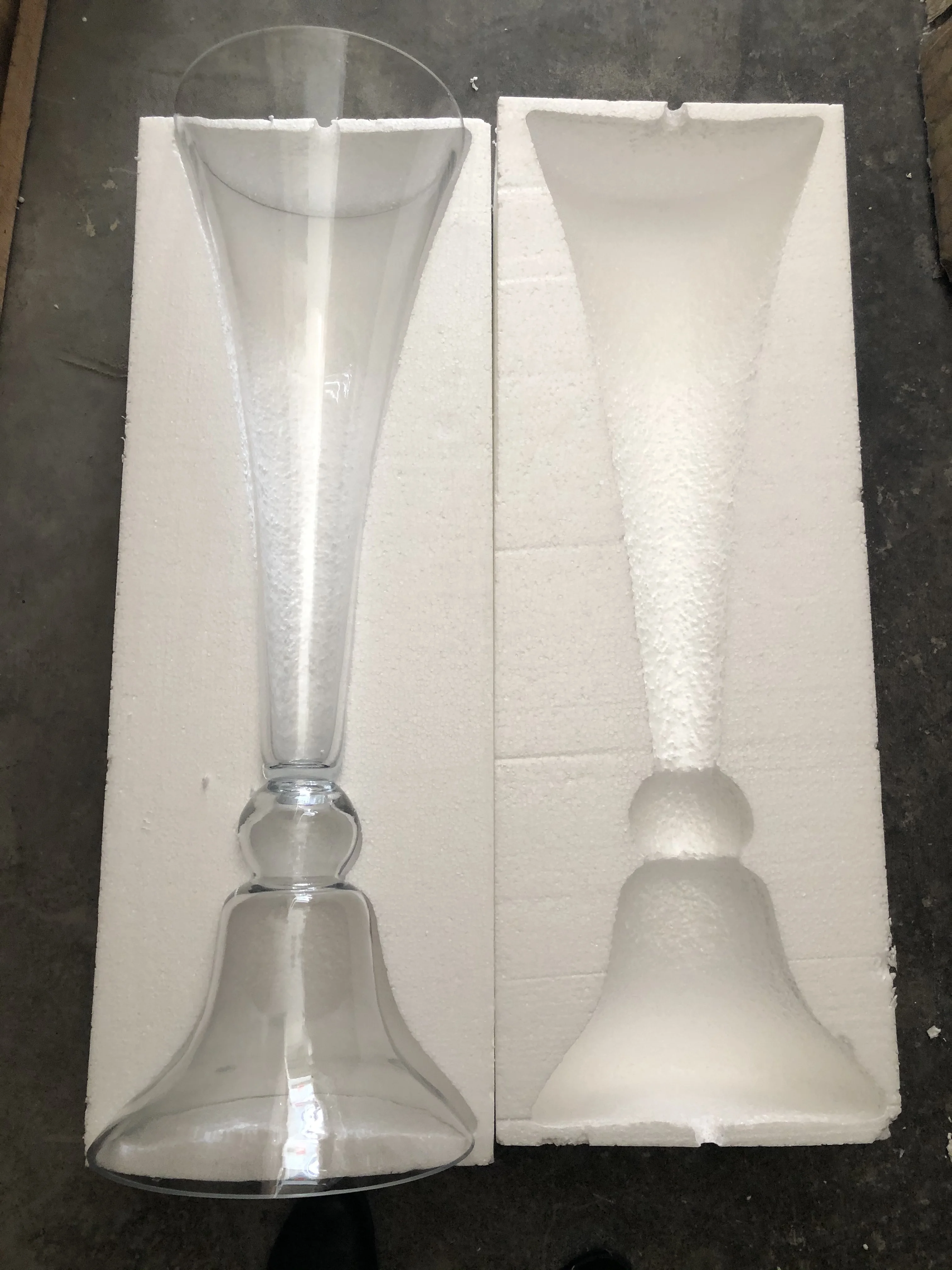 Cheap wedding decoration tall glass cone shaped vases