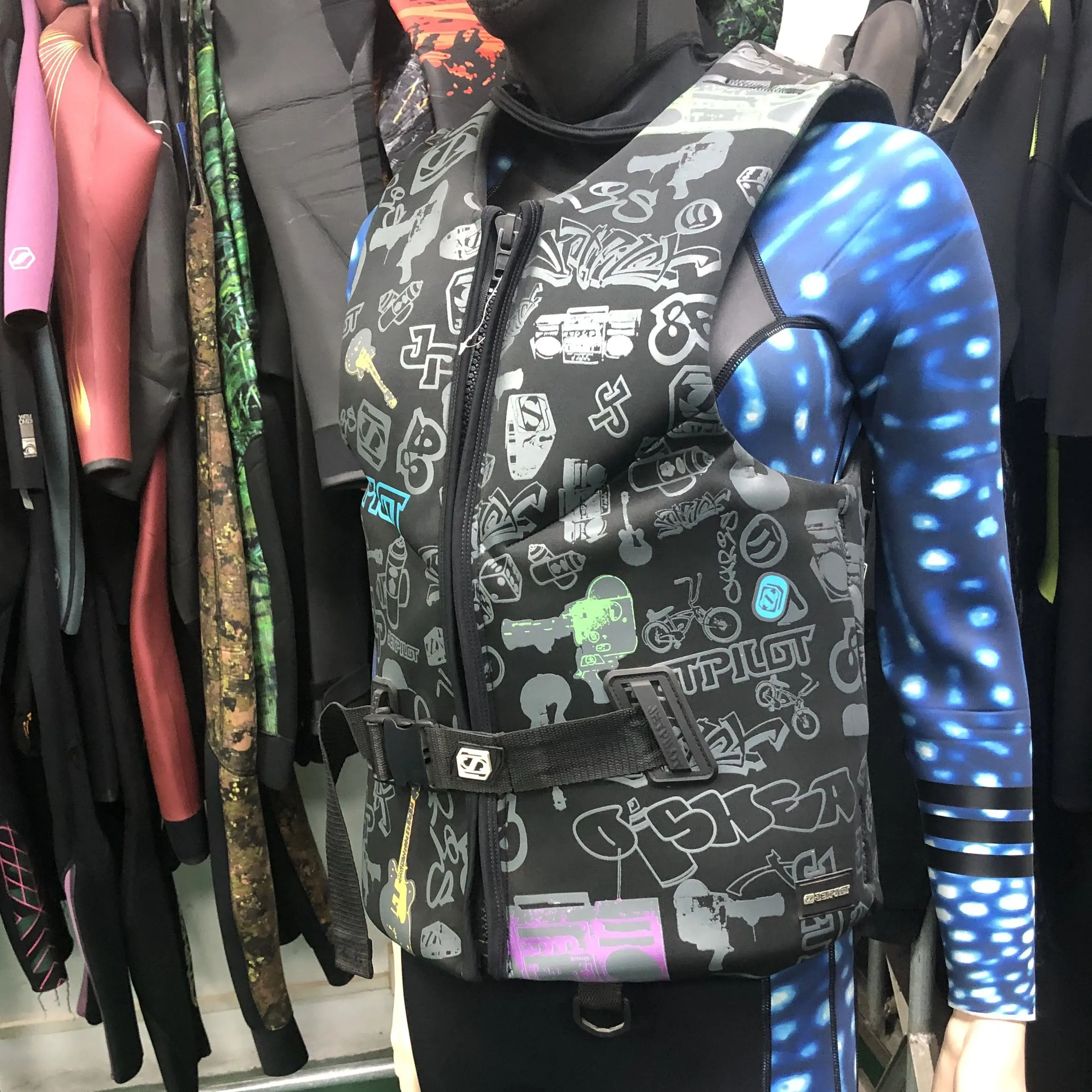 
High quality water sports life jacket vest with neoprene 