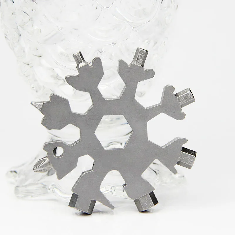 German multifunctional 18 in 1 snowflake stainless steel tool with key chain multi-purpose small portable wrench  tool