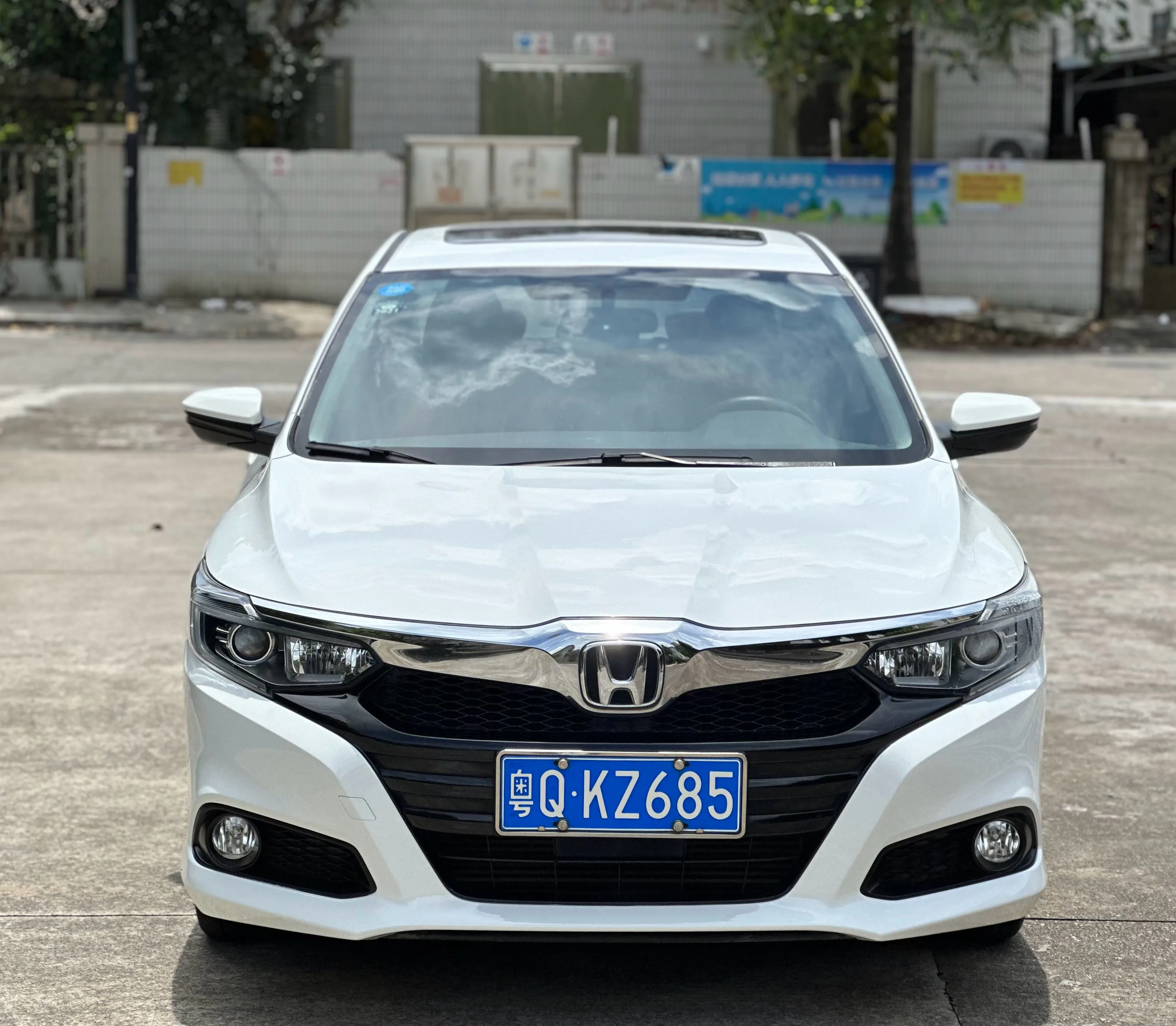 Высокое качество Подержанный автомобиль для продажи Honda Lampai 2019 180Turbo CVT Deluxe Edition