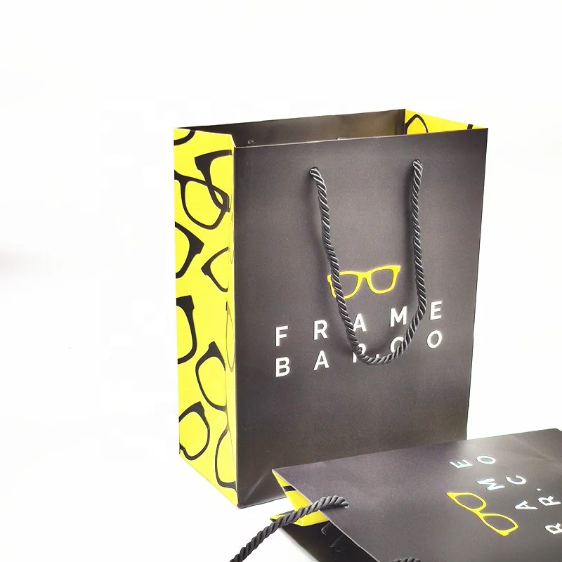 paper bags Wholesale 210 gsm 250/300 shopping bag personalized printed paper gift packaging yellow