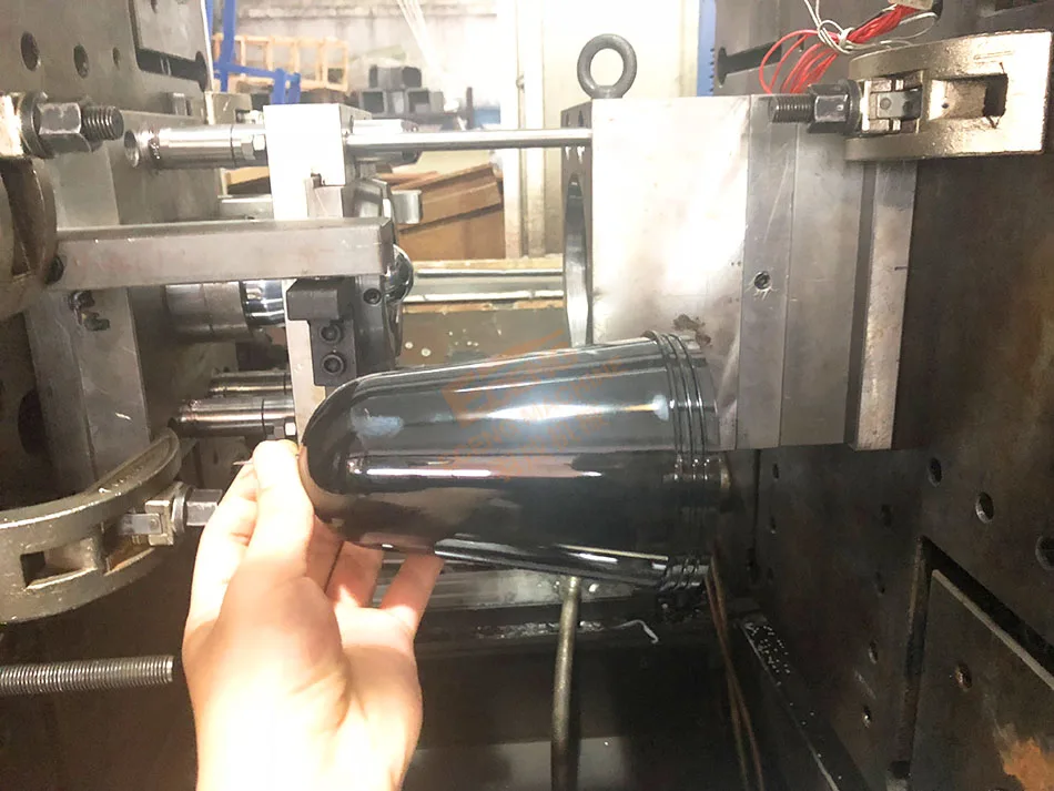 1 cavity Hot runner used injection molds for   plastic design preform moulds manufacturer