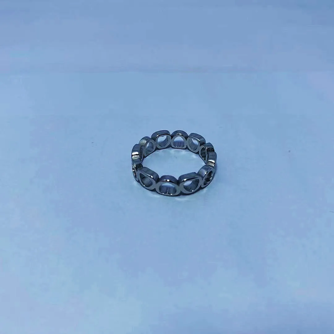 European and American foreign trade jewelry fashion simple temperament love shaped hollow ring