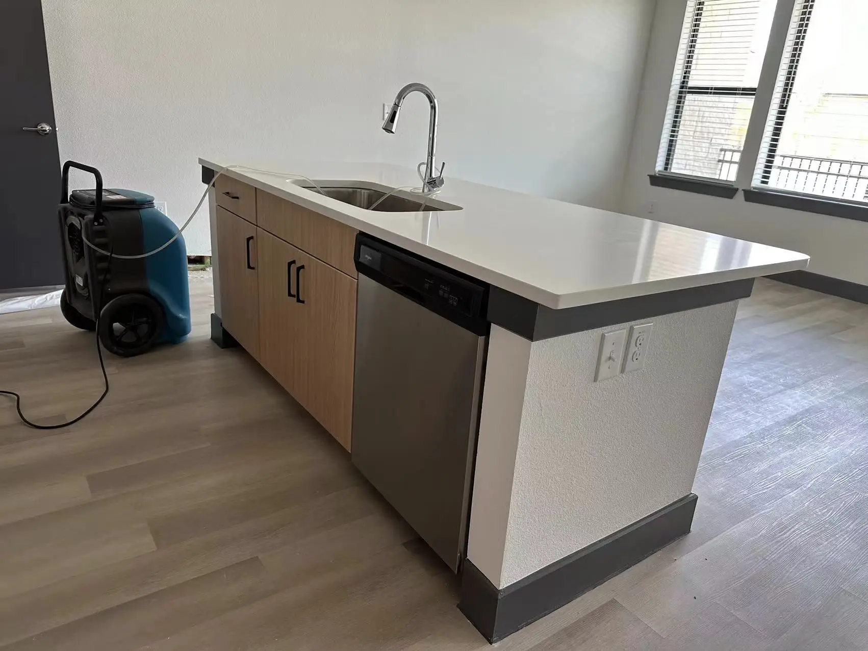 Modern Design High Quality Thermofoil Modular Kitchen Cabinets Design for Kitchen Set