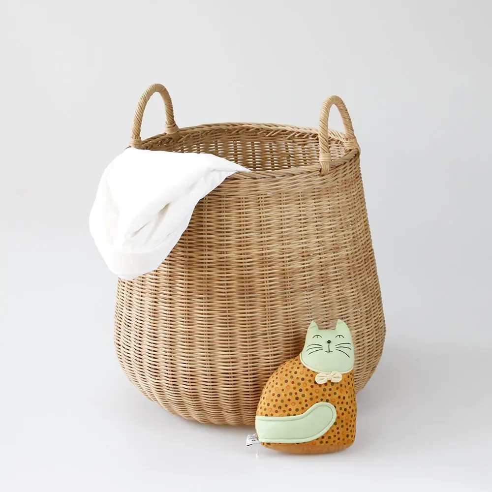 Корзина плетеная из ротанга