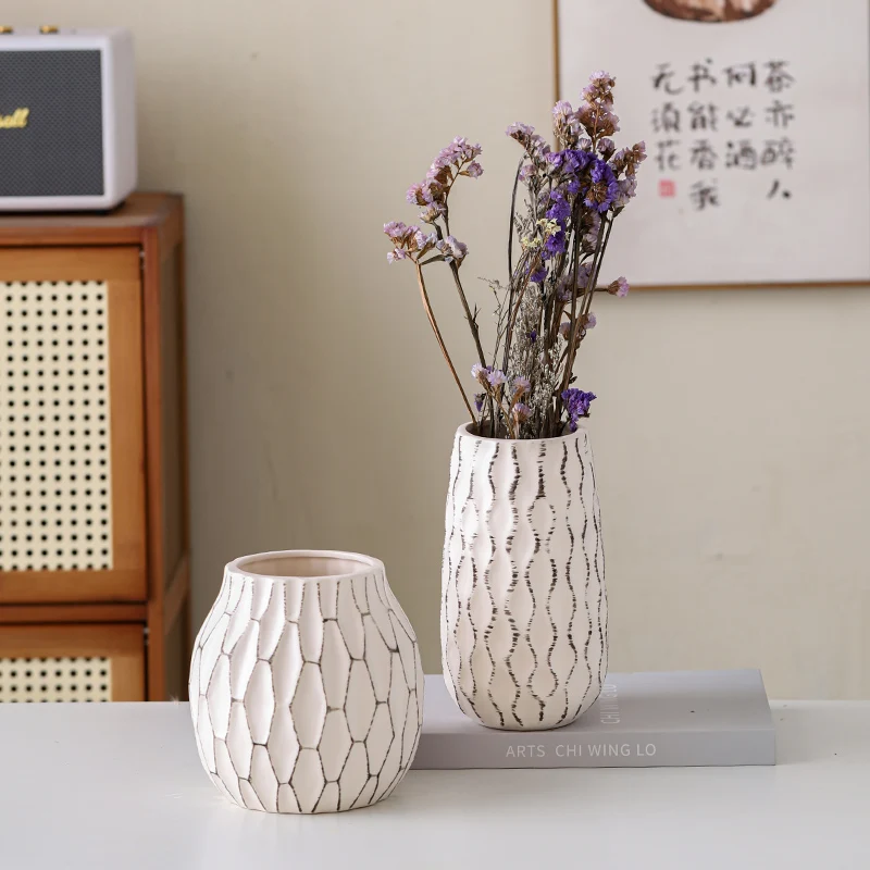 Unique White Antique design Interior Decoration Flower Vase Cheap Home Garden Tabletop Decor Cement Ceramic Flower Vase