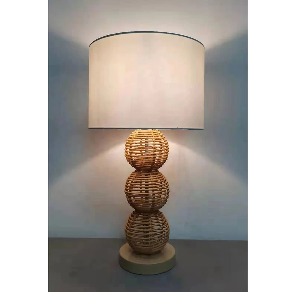 Natural Woven Rattan Shade Table Lamp Hand Woven Rattan Lampshade Desk Lamp  for Home Decoration