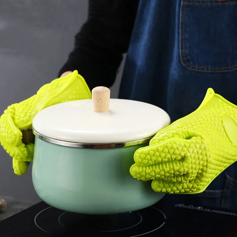 Wholesale silicone insulation gloves kitchen baking tools microwave oven oven heat-proof dishwashing gloves