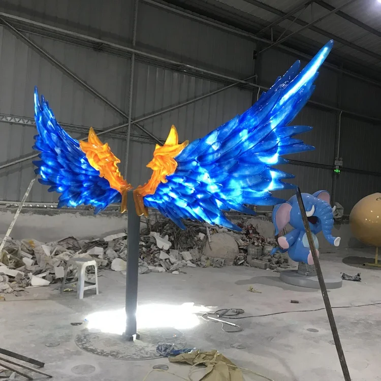 Fiberglass purple wings Dragon scale statue Outdoor square large wing model Resin fiber arts and crafts ornaments
