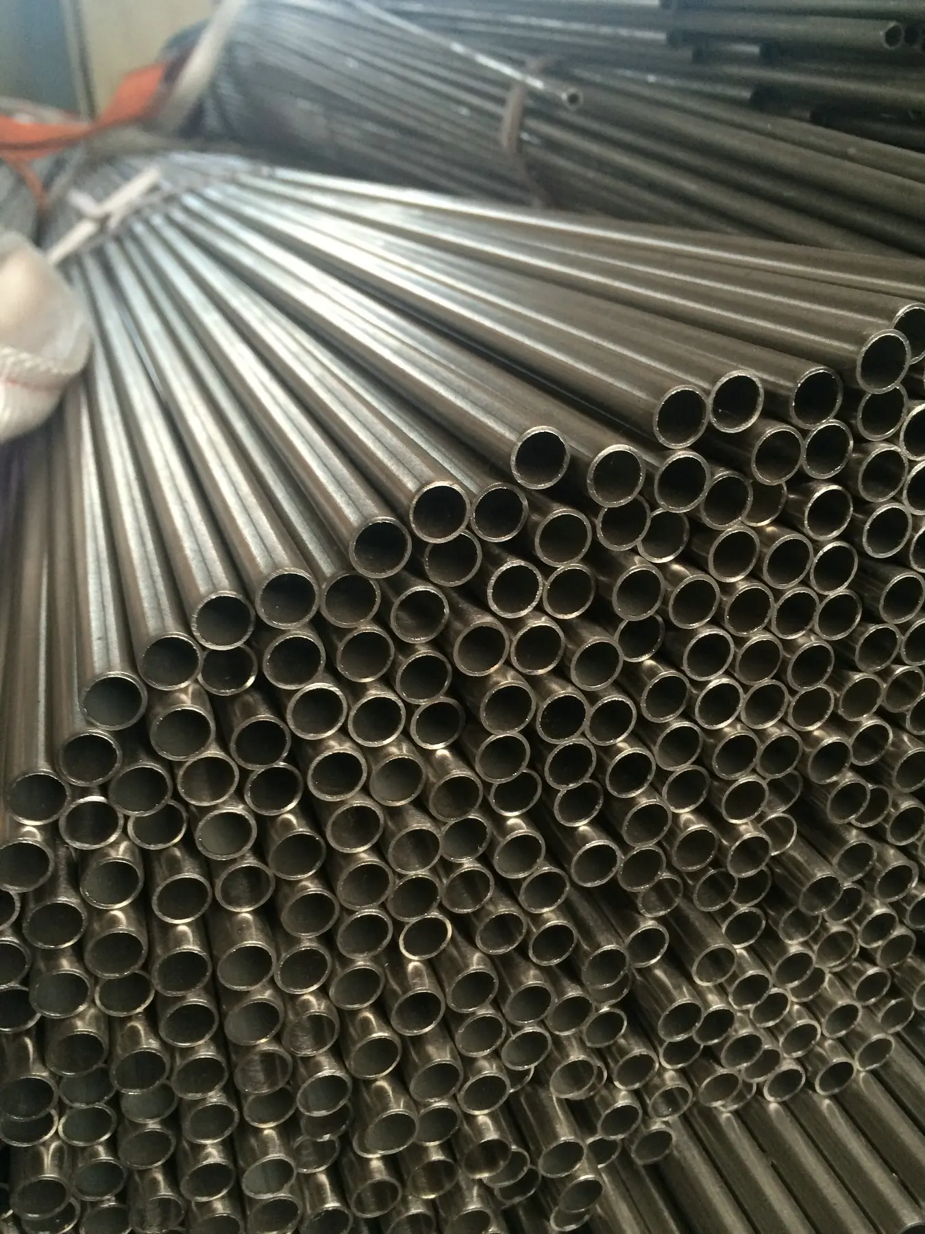 SAE1045 Ck45 Cold Drawn Polished Round Bar Square Steel Bar  Steel Round steel