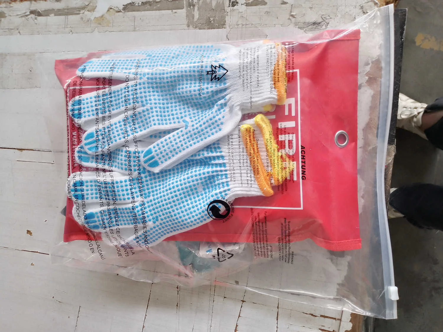 Fire emergency rescue equipment 100% fiber glass fire blanket Fire cover silicon coating blanket 2*2m