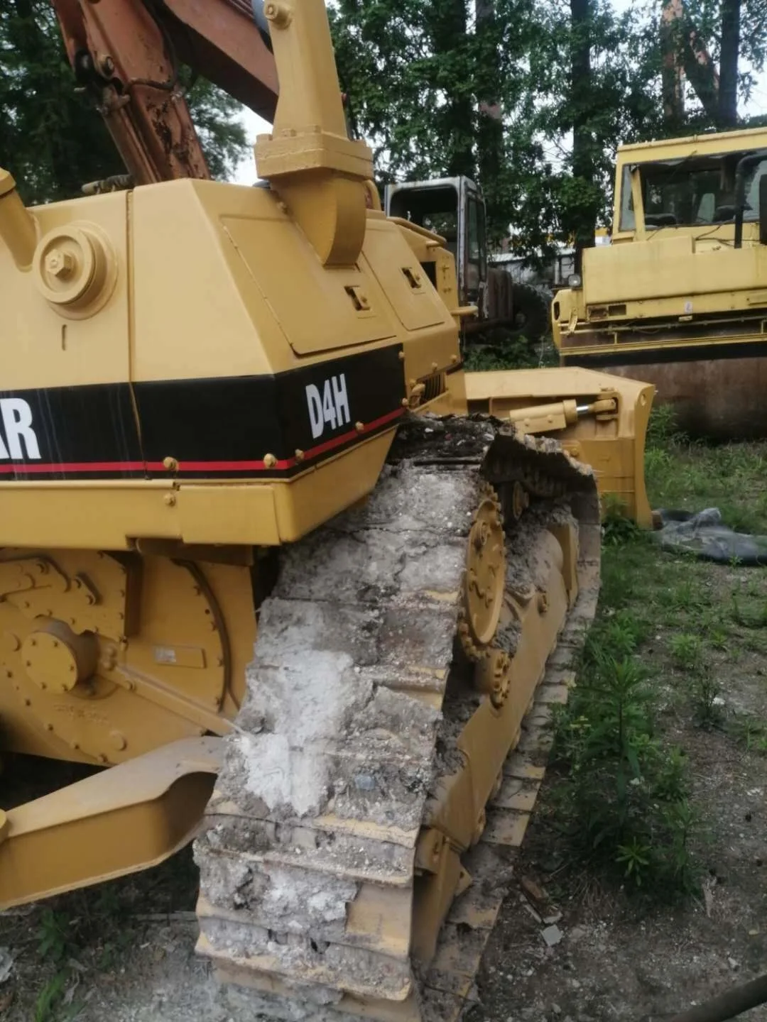 Caterpillar bulldozer d4 d5 d6 small size cat d4h bulldozer for sale