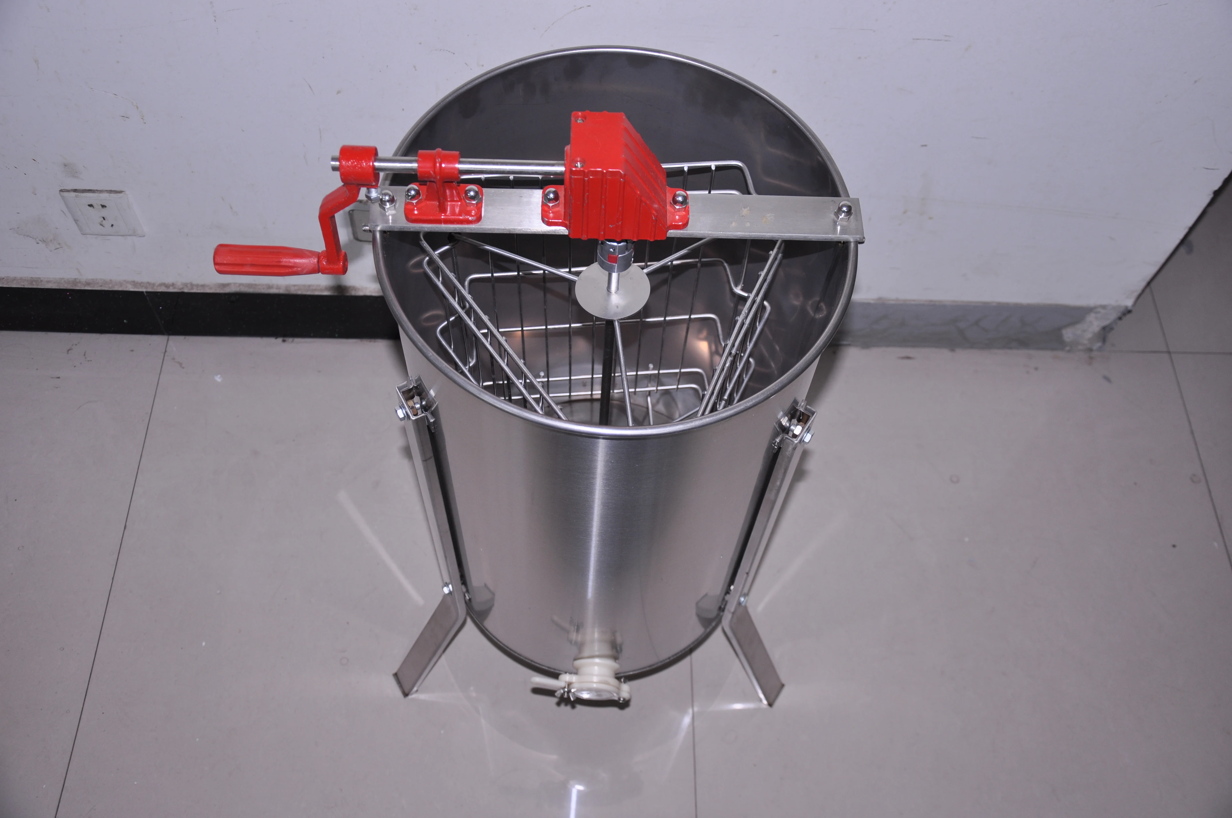 Plastic honey extractor centrifugal honey extractor