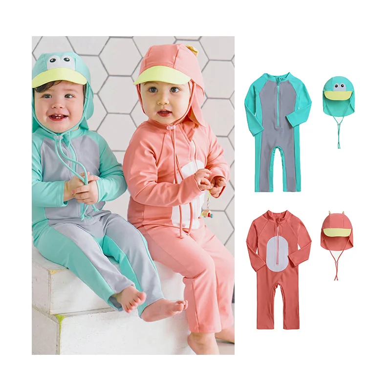 Детский купальник с принтом пингвина