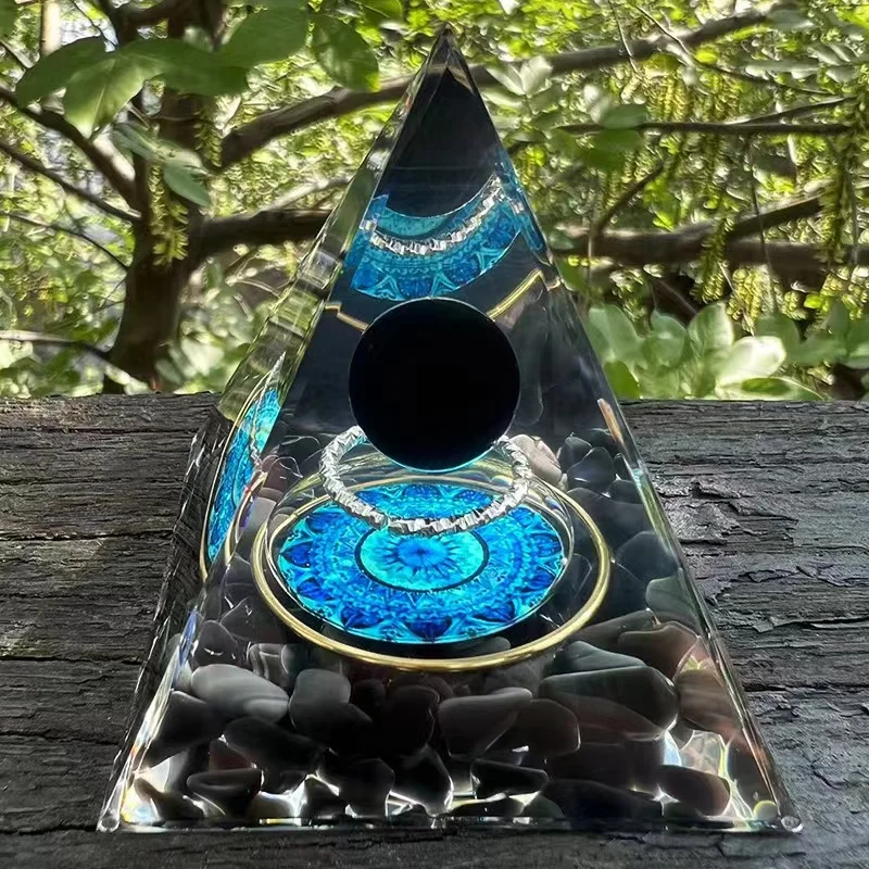 Wholesale Obsidian Hot Sale Crystal Pyramid Reiki Chakra Healing Meditation Orgone Pyramid Crystals