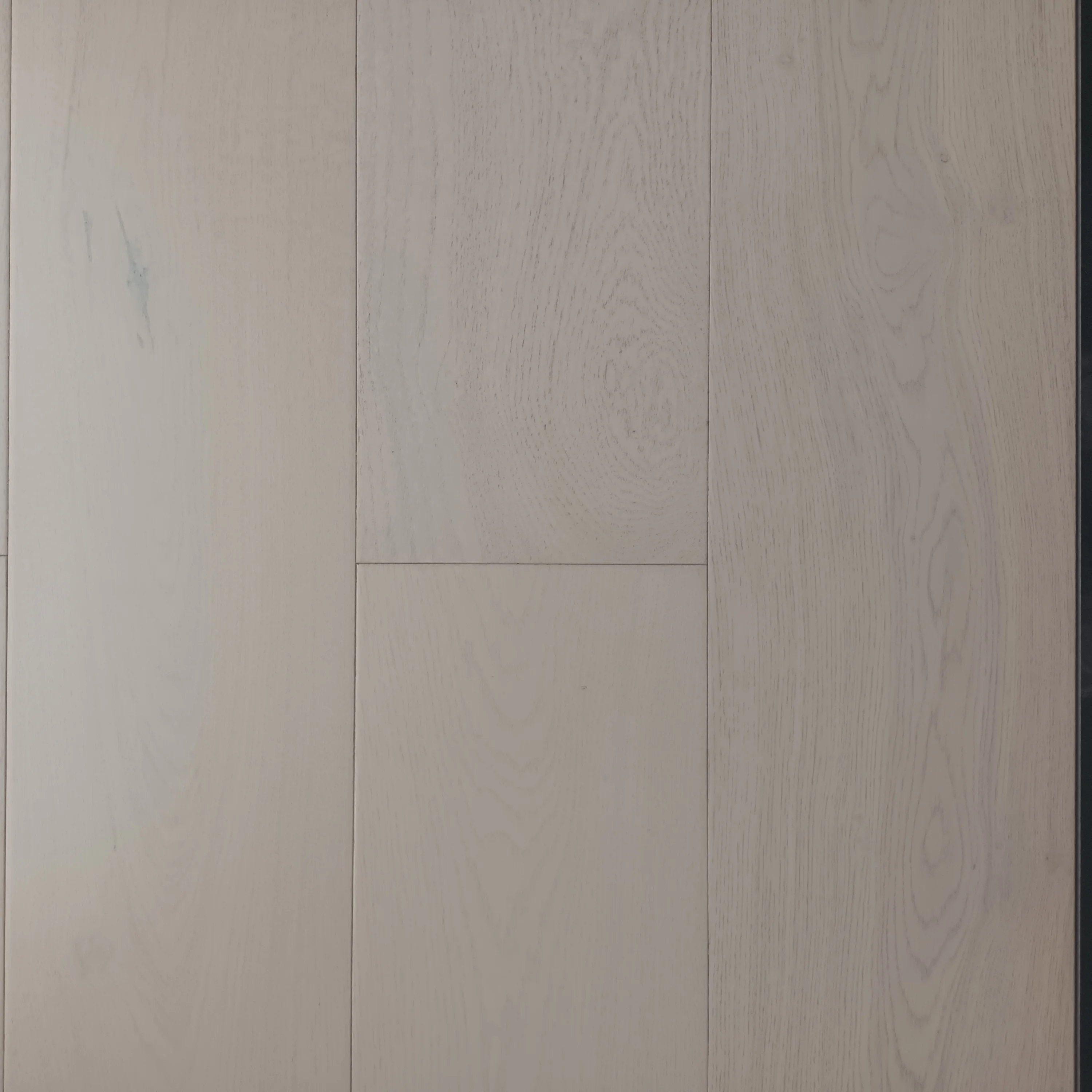 White color Oak Veneer  SPC Flooring KTWV1177