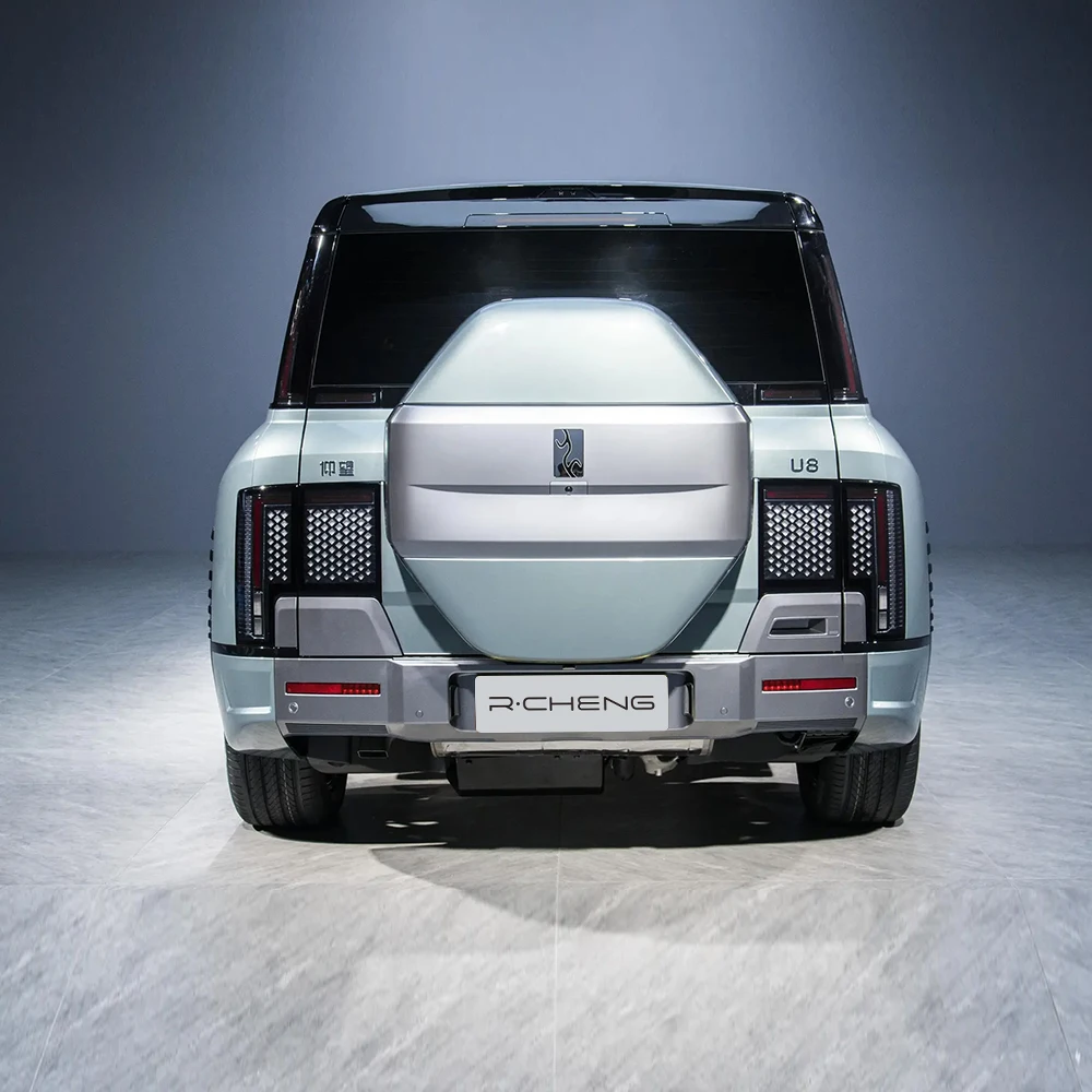 2023 Новый BYD Yangwang U8 диапазон Расширенный внедорожник Deluxe Edition 4wd новые энергетические транспортные средства Byd для продажи