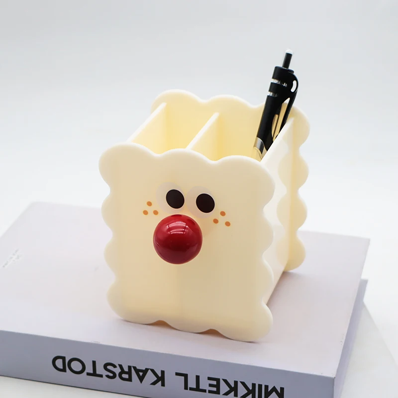Luxury Plastic Red Nose Cute Acrylic Pen Holder Pencil Case Divided Design with Ruler Holder Convenient Pen Storage Holder