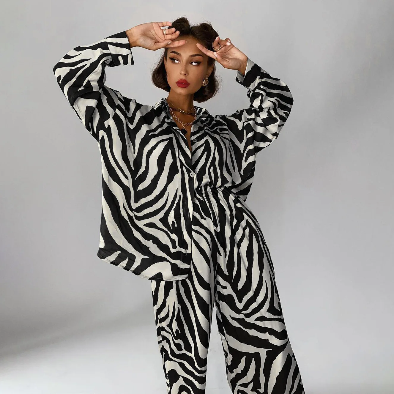 New Product 2022 Spring V Neck Long Sleeve Blouse 2 Piece Sets Zebra Print High Waist Wide Leg Pants Set Women