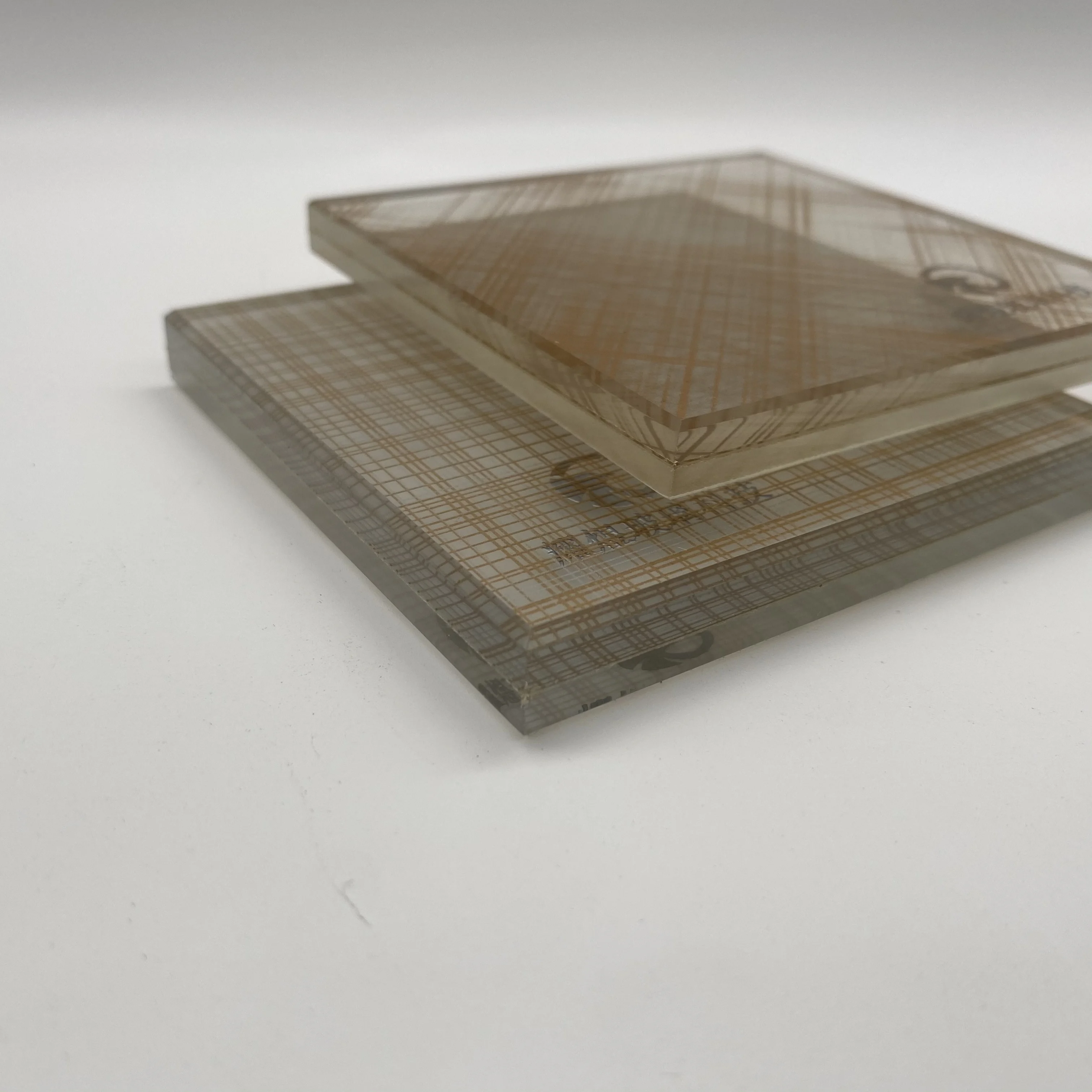 5mm, 6mm, 8mm, 10mm tempered decorative gold wire mesh Laminated Glass customized