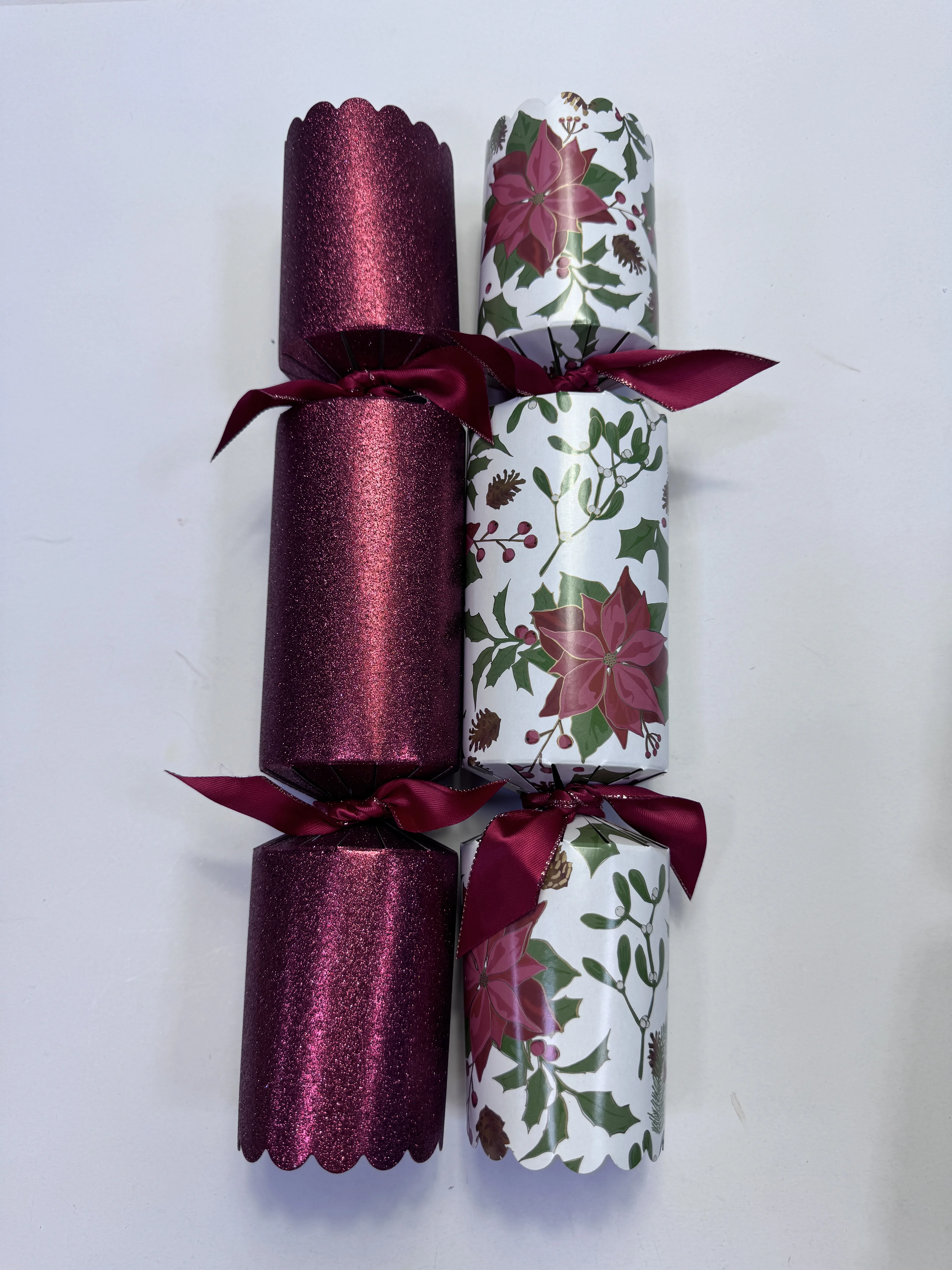 Factory Sale Custom Logo Luxury Christmas Celebration 12 Bon Bons Paper Packaging Christmas Crackers