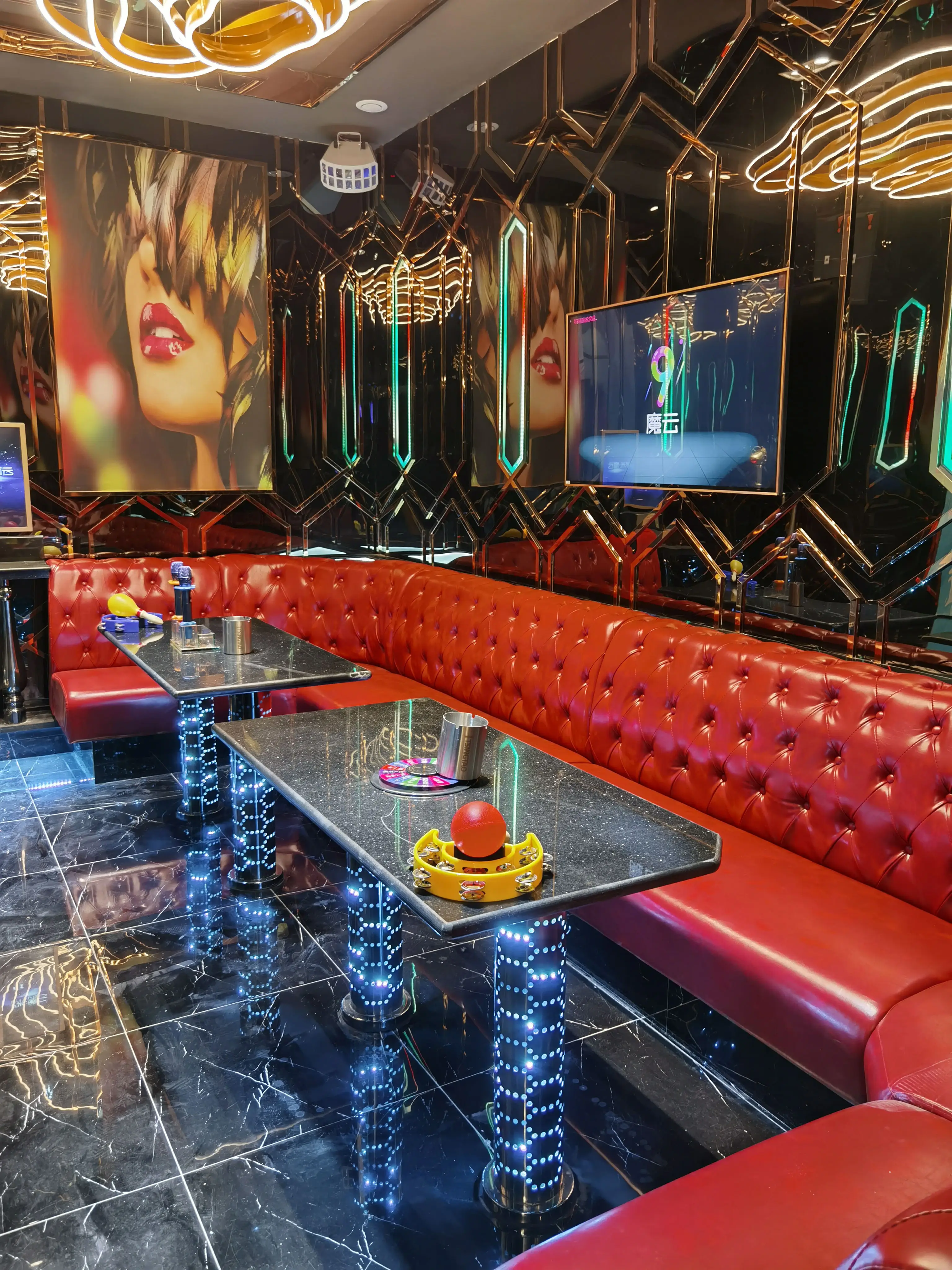 2024 New Hot Customized Decoration Interior Design  Nightclub Well-Textured Ktv Sofa