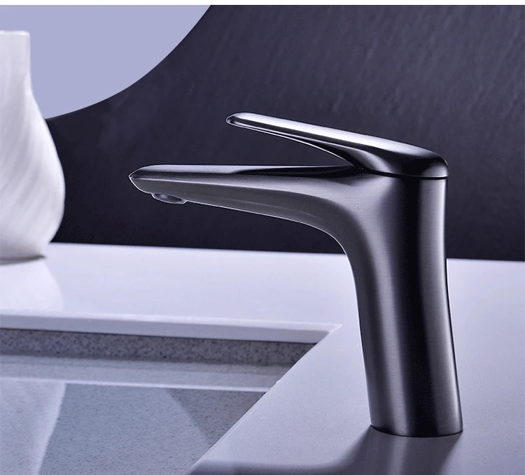 Hot Sale Bathroom Faucet China Hot Water Cold Water Black Modern Luxury Brass Body Deck Mount Basin Faucet
