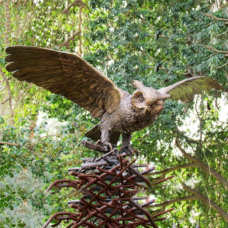 Fine Workmanship Bronze Animal Statue Life Size Owl Metal Sculpture