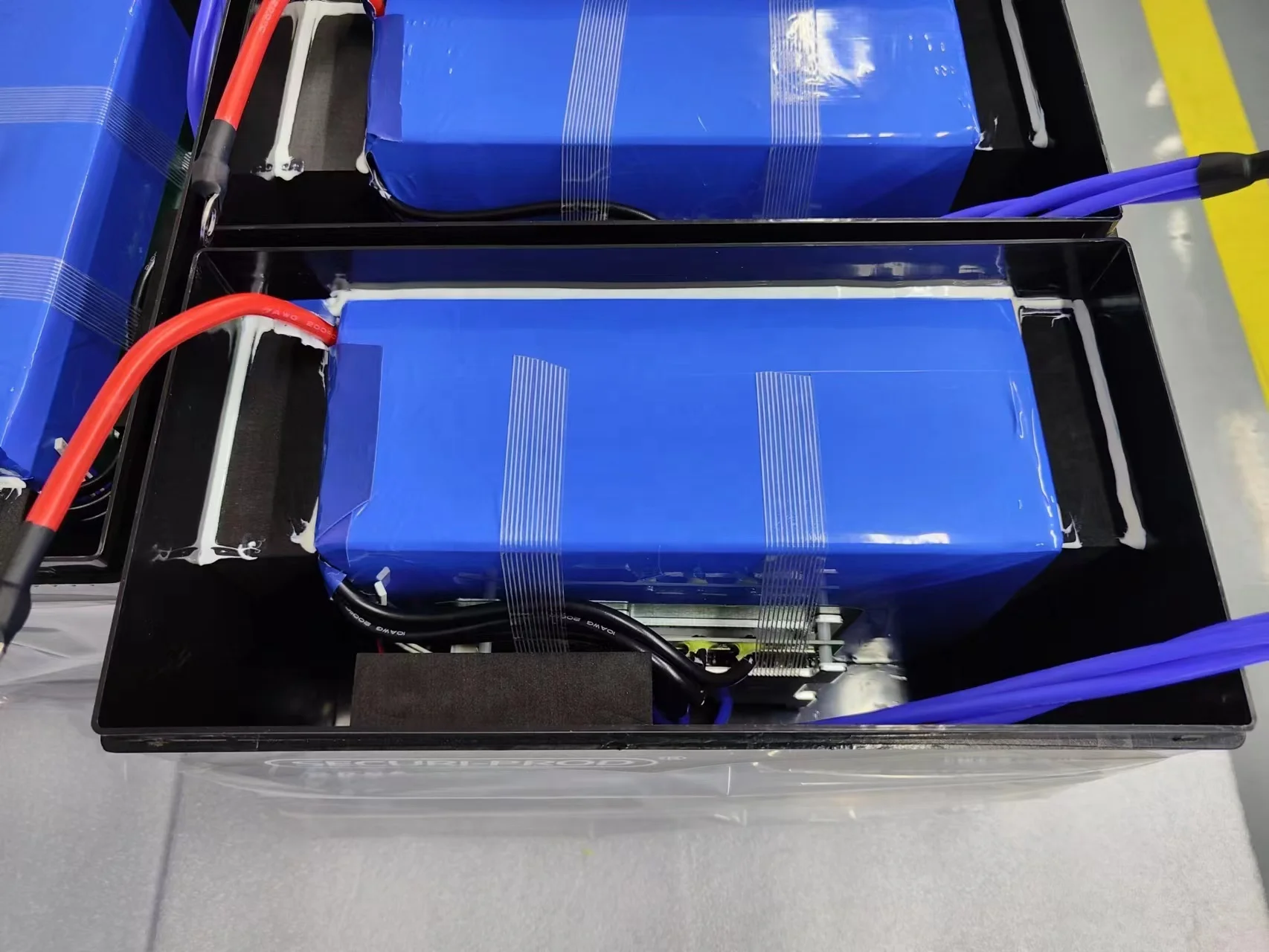 BULLCUBE 12v 24 volt lithium ion battery 48v 100ah lithium battery 400ah 200ah 120ah 100ah lifepo4 battery for RV car boat