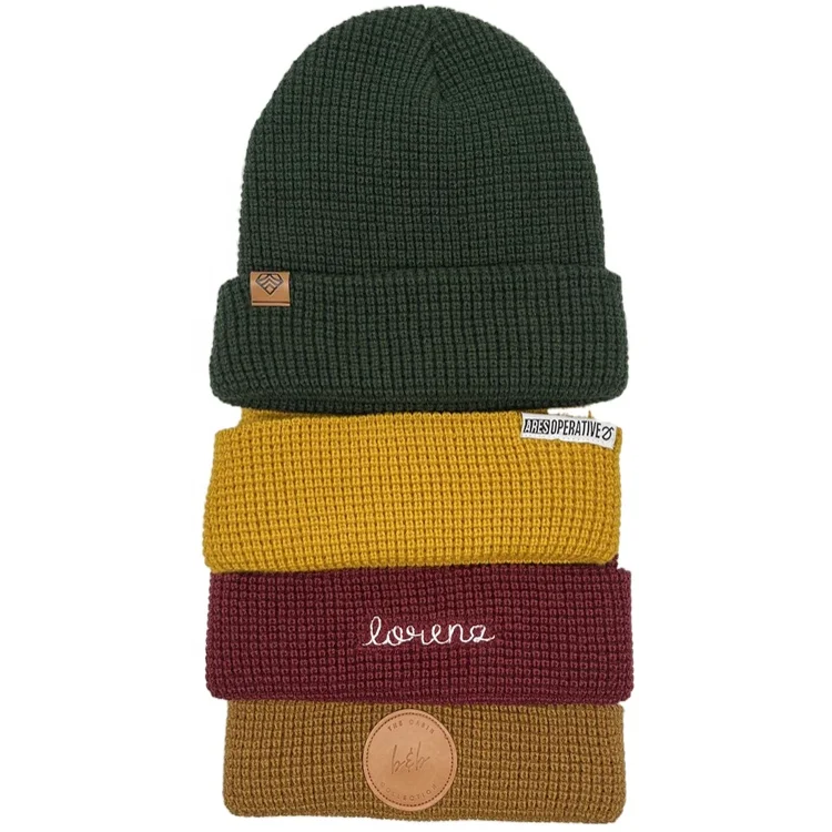 Wholesale 2021 knitted hat women custom logo beanies with leather label