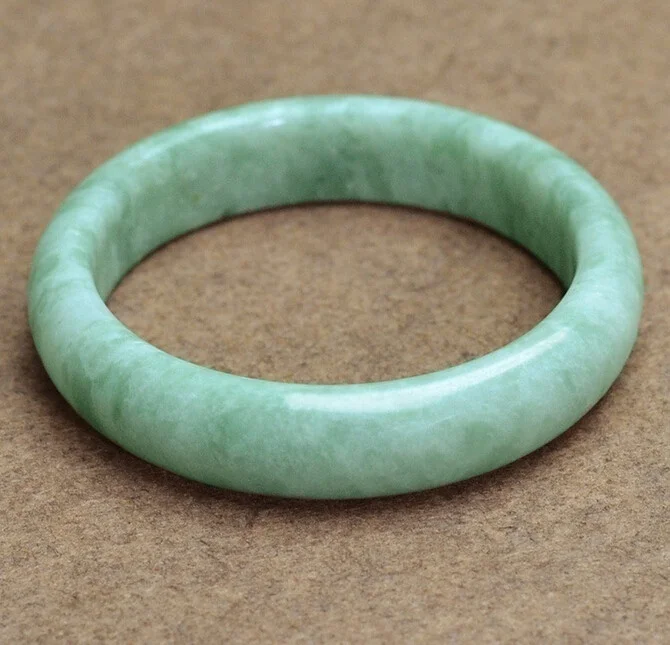 Fashion Accessories Charm Jewelry Hand-Carved Lucky Amulet Gifts Natural Bangle Green Jade Bracelet for Women