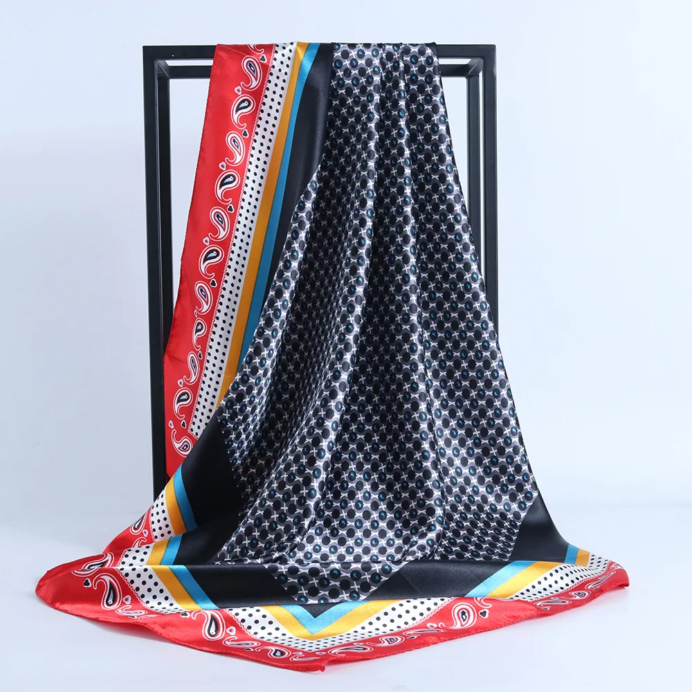 Wholesale Custom LOGO Luxury Brand Design Hijab Bandana Digital Printing 100% Silk Scarf Satin Famous Brand Silk Scarf for Women
