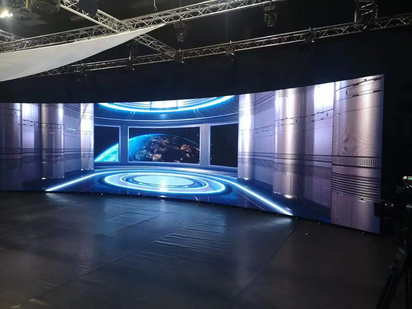 MDS Indoor Led Video Wall for  Filming 7680Hz Black LEDs VFX VR VP XR Extended Reality Virtual Production Studio Background