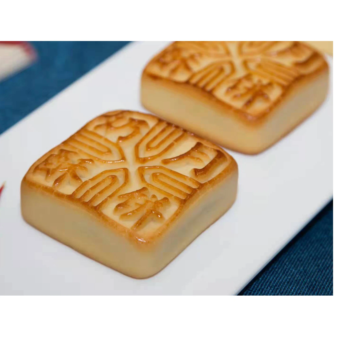 Factory Wholesale Boxed Employees Mid-autumn Festival Multi-flavored Red Bean Moon Cakes