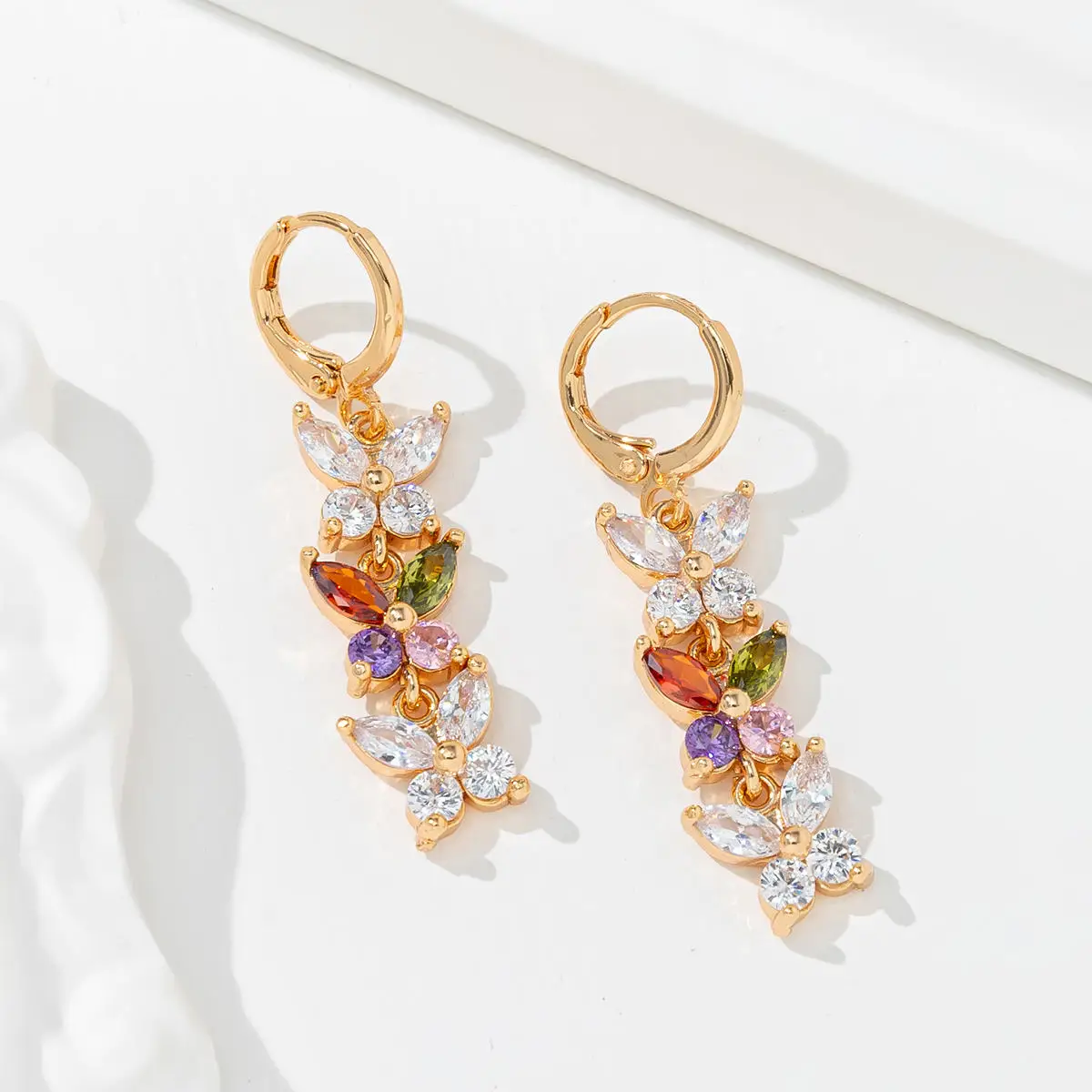 2023 Wholesale Fashion 18k Gold Plated Women Crystal Zirconia Zircon Diamond Huggie Hoop Drop Dangle Earrings With Charm Pendant