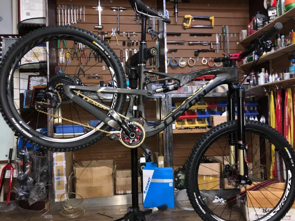 
2020 SPARK 29er FULL SUSPENSION CARBON MOUNTAIN BIKE FRAME BOOST 148mm CARBON FRAME MTB AM DH DOWNHILL ENDURO FRAME 