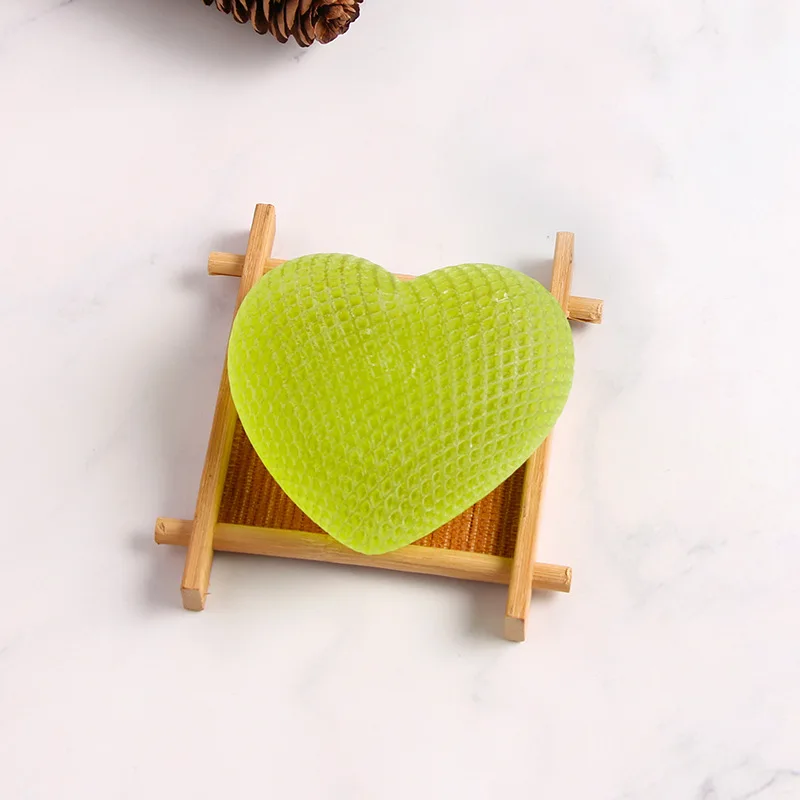 Shiyan Handmade soap Basic Cleaning Love Candy Shape 100g  Natural essential oil soap gifts Bath soap