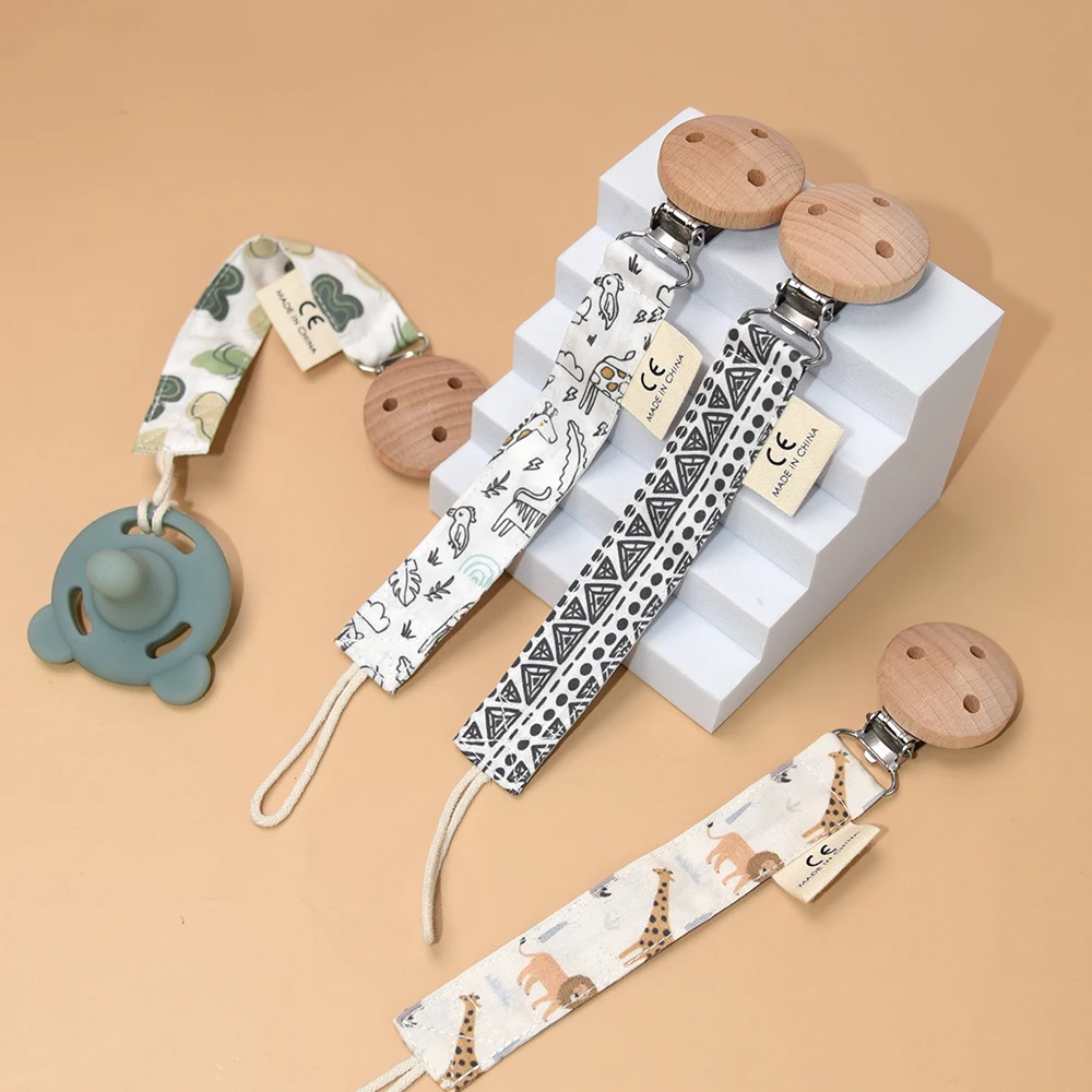100% Cotton  Baby Fabric Pacifier Muselin Chain cotton  beech wooden metal clips Chewing Baby  hangable Pacifier Clip