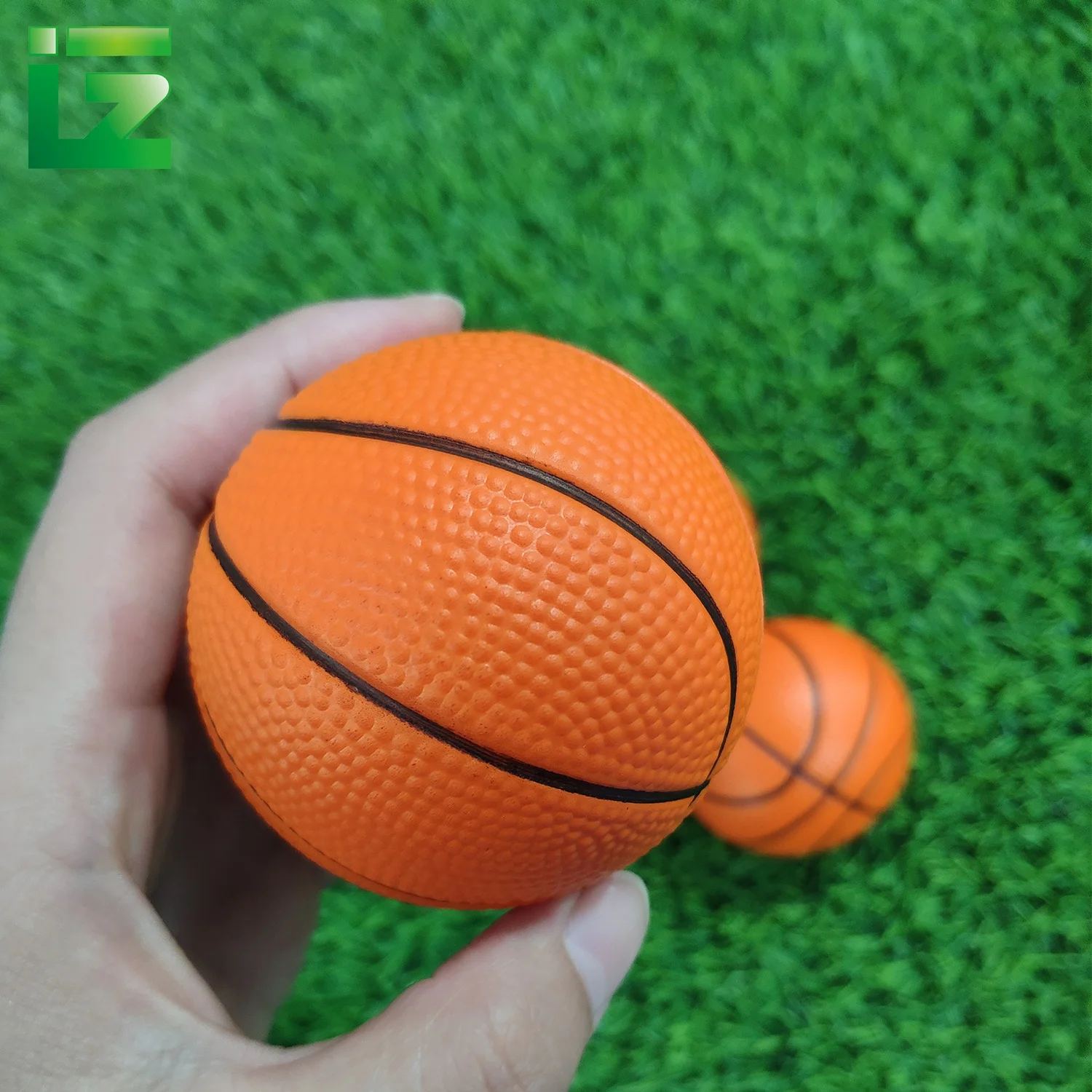 Mini Basketball Stress Balls 6.3CM Small Basketball Present Birthday Party Decorations PU Foam Basketball Golf Training Aids