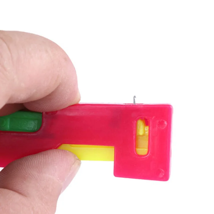 Commonly used Plastic high quality sewing kit needle threader