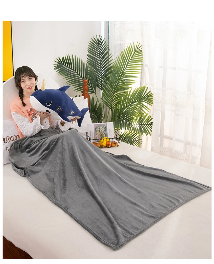 Customized Woven Cartoon Animal Blanket Customs Animals Shark Whale Pillow Blanket throw blanket